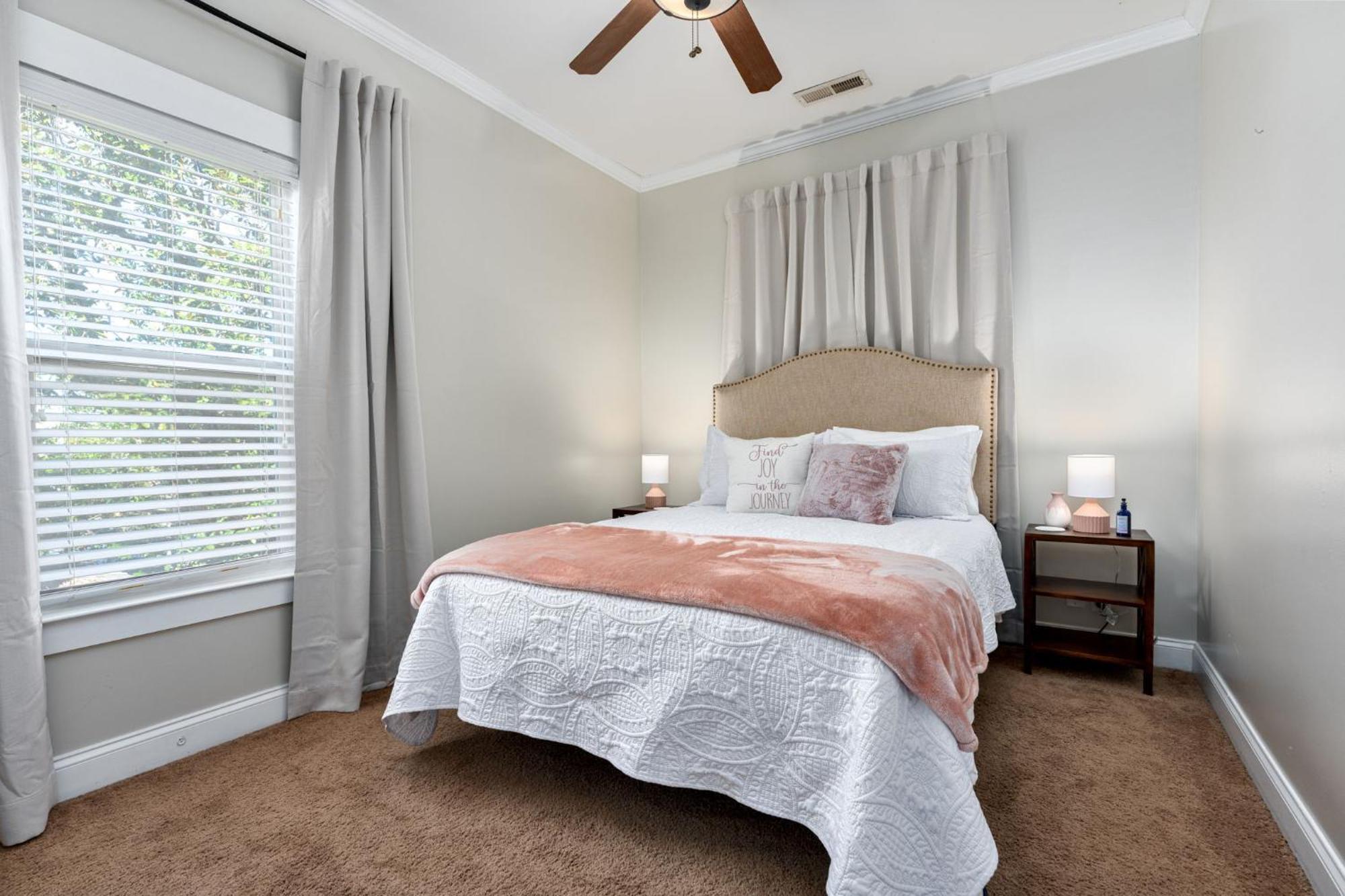Downtown Wilmington Home ~ Pet Friendly Exterior photo